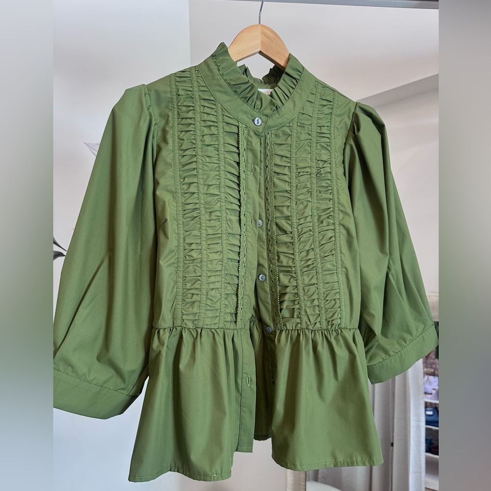 Entro Olive Ruffled Collar Blouse